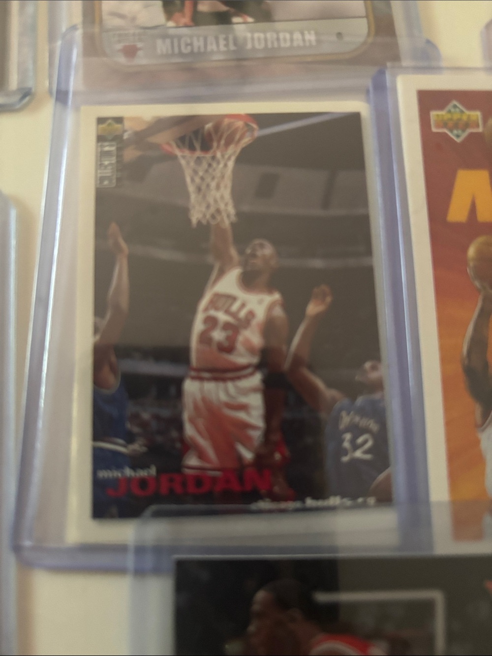 Lot of 10 Michael Jordan Basketball Trading Cards - Red - Picture 10 of 11